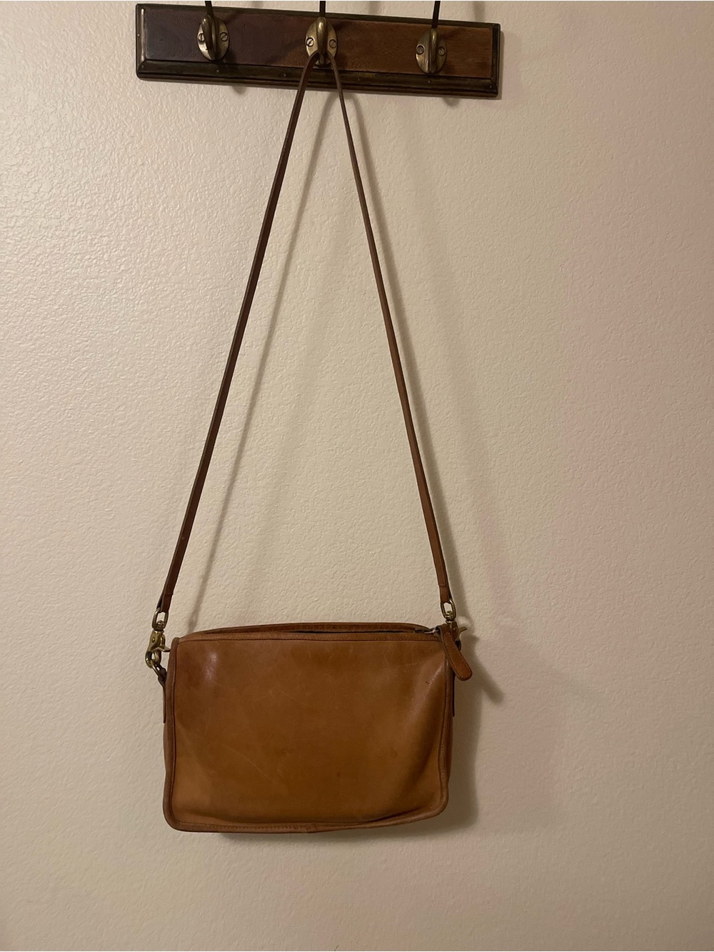 Vintage Coach Tan Leather Companion Bag 70’s Made in NYC - Picture 7 of 16